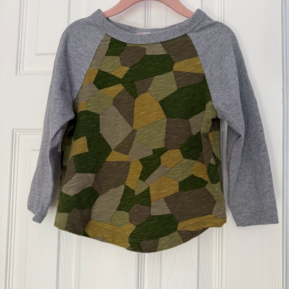 Hanna Andersson 100% Cotton Green & Gray Camo Slub Jersey Baseball Tee Size 3